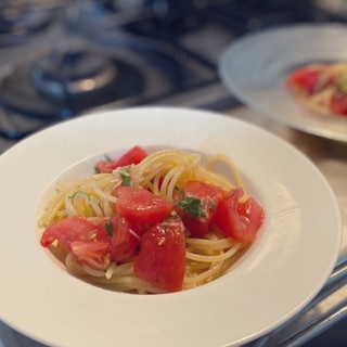 トマトと大葉の冷製パスタ